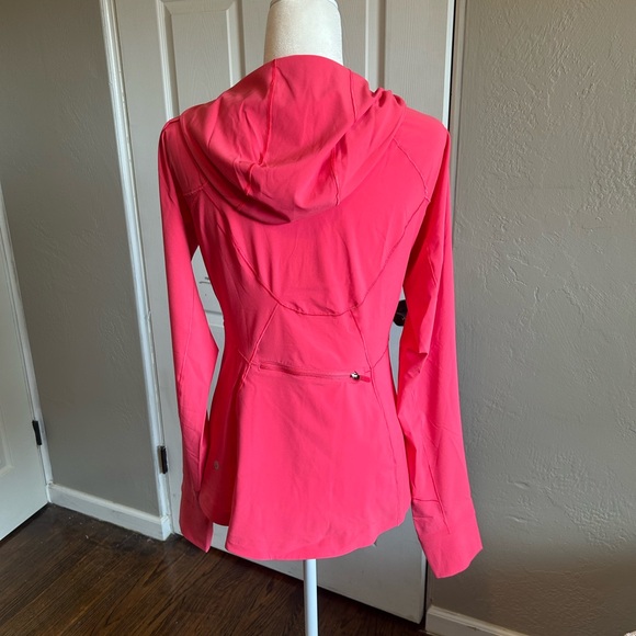 Lululemon Athletica windbreaker most over Vibrant Pink jacket with hood nwt - Picture 5 of 6